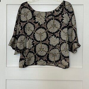 AKIRA Black Label Crop Top w/ Front Pocket